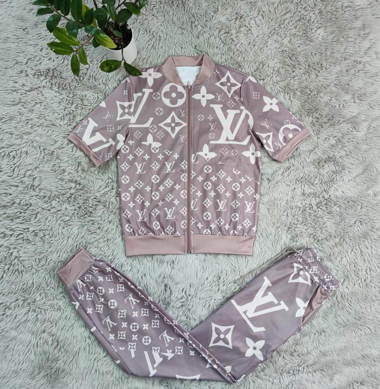 Louis Vuitton Tracksuit Wmns ID:20261003-136